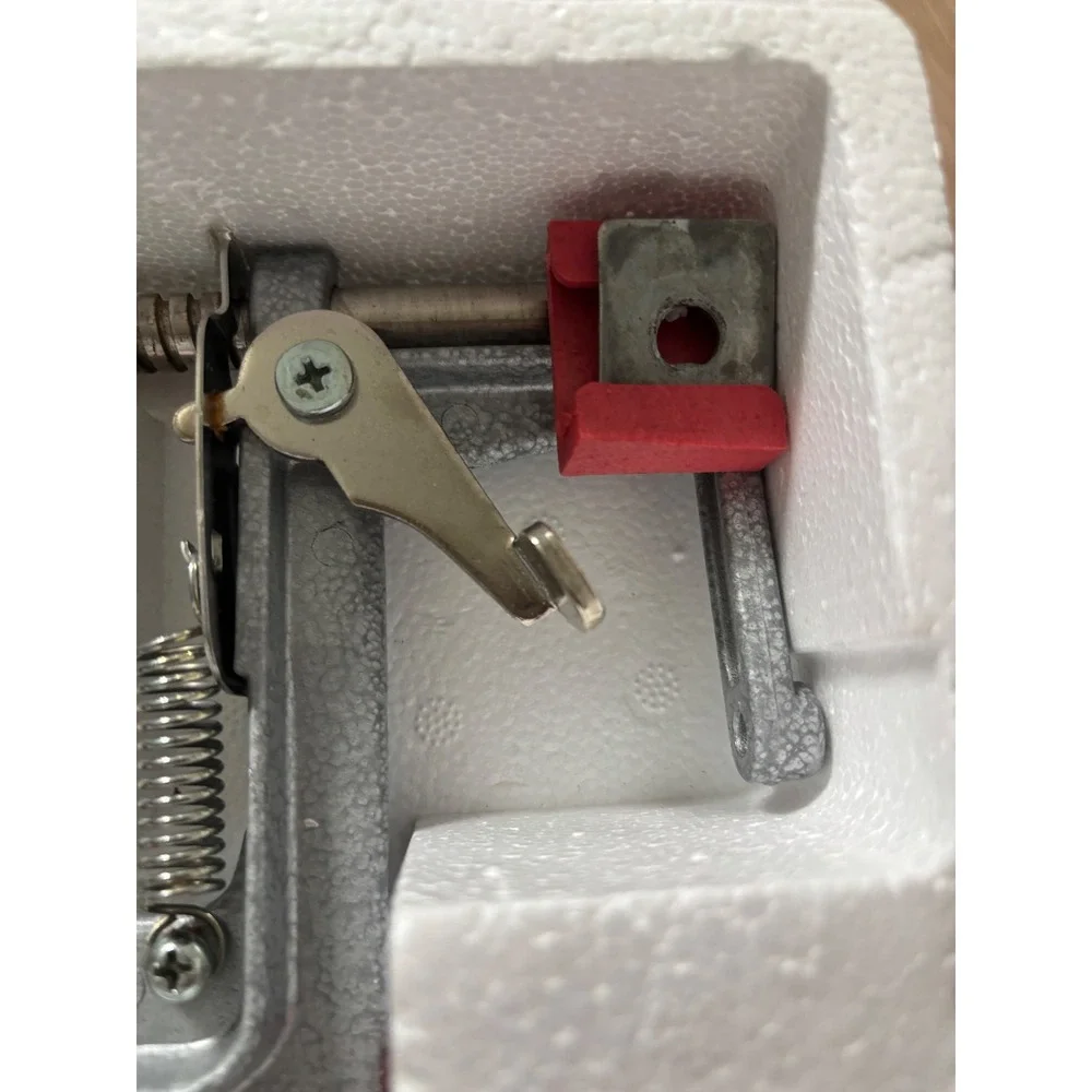Vintage The Pampered Chef Apple Peeler Corer Slicer Clamp Canning Farmouse Retro